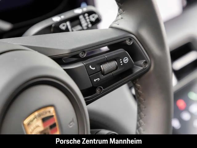 Porsche Taycan 4S Cross Turismo