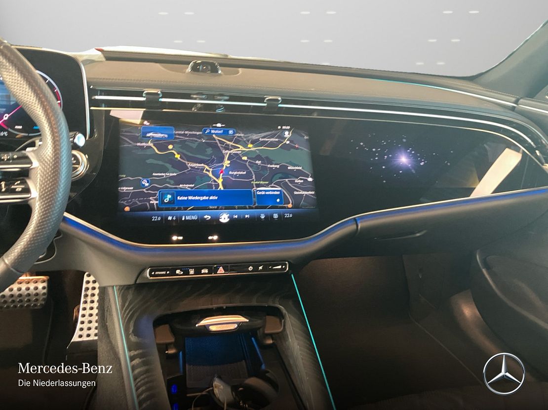 Mercedes-Benz E 220 AMG Line E 220 d Sedan