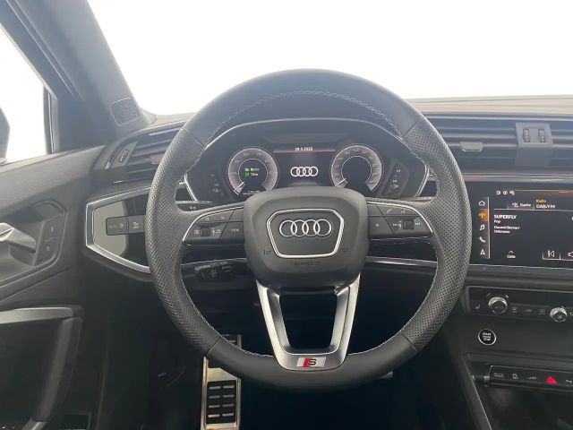 Audi Q3 45 TFSI Hybride S-Line