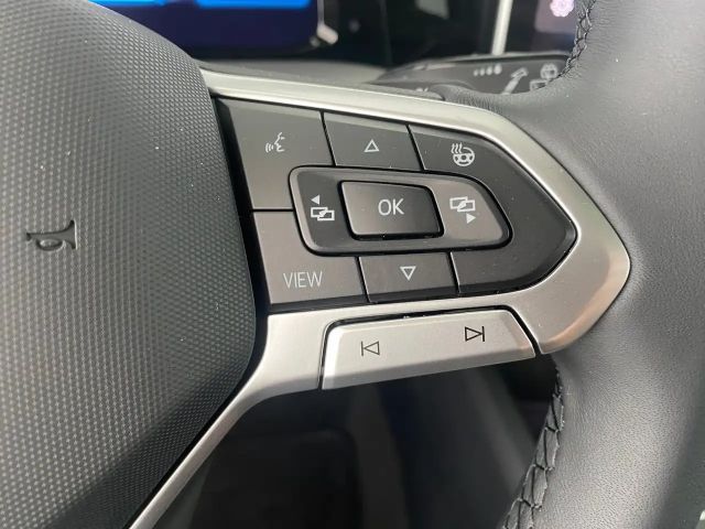 Volkswagen Golf Business DSG Variant