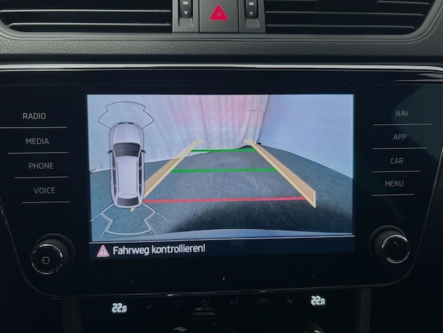 Skoda Superb 2.0 TDI Combi