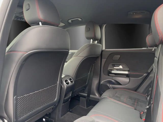 Mercedes-Benz GLA 250 4MATIC AMG Line