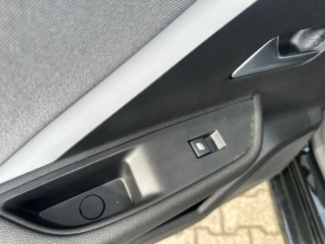 Opel Astra 1.2 Turbo Enjoy Turbo