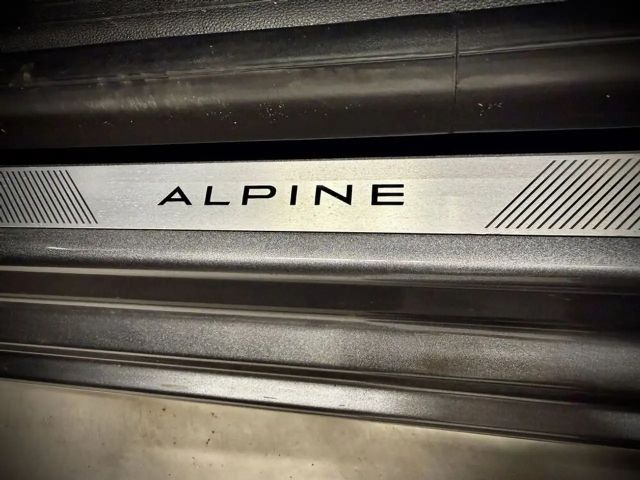 Renault Clio Alpine E-Tech Esprit