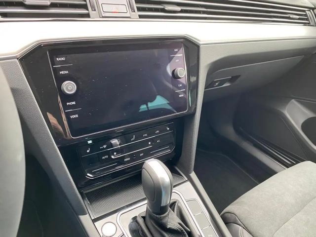 Volkswagen Passat DSG Elegance Elegance Variant