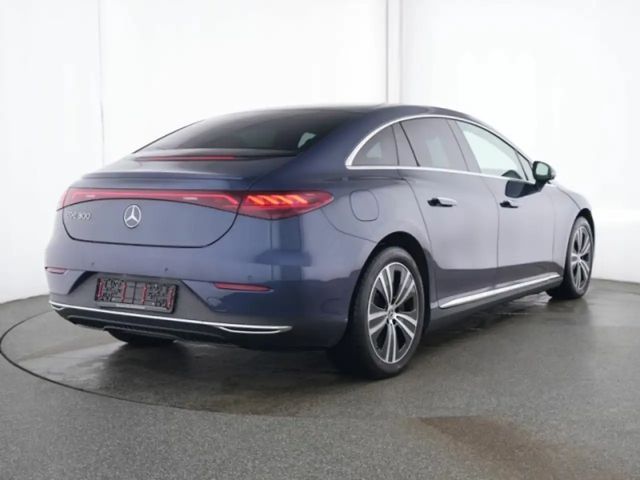 Mercedes-Benz EQE 300 Sedan