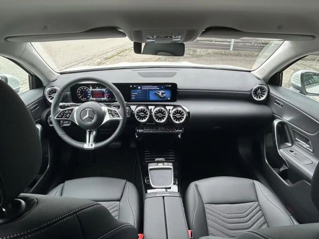 Mercedes-Benz A 180 °Automatik° Behaltefrist Feb.2026