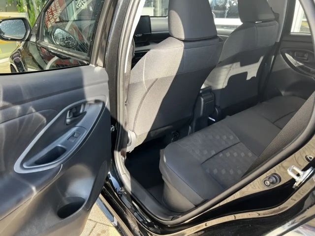 Toyota Yaris Hatchback Hybride VVT-i