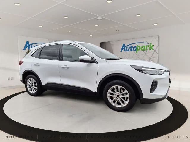 Ford Kuga AWD Hybrid Titanium