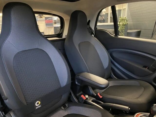 Smart EQ fortwo EQ fortwo LED Panorama Kamera Sitzheizung ... BC