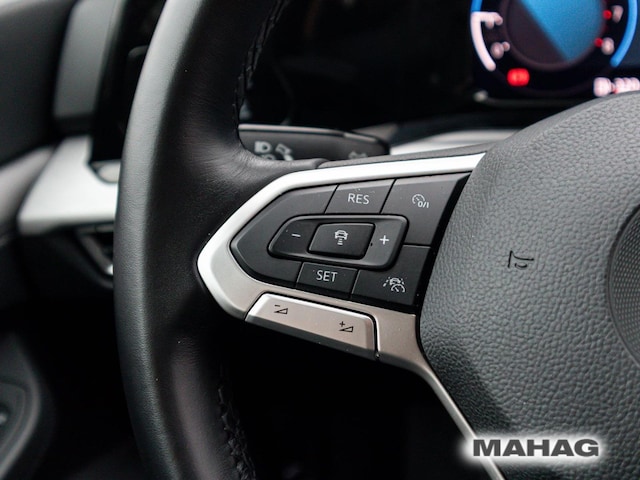 Volkswagen Golf 1.0 TSI Golf VIII Life Variant