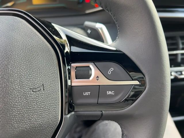 Peugeot 2008 1.2 145 S tyle LED+SHZ+KlimaA+PDC+Facelift