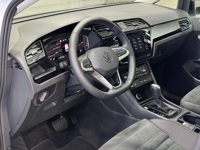 Volkswagen Touran 2.0 TDI DSG Highline Style