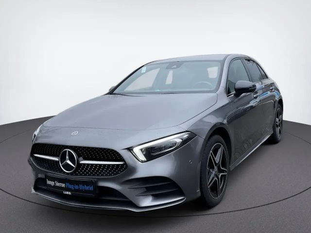 Mercedes-Benz A 250 A 250 e AMG Line