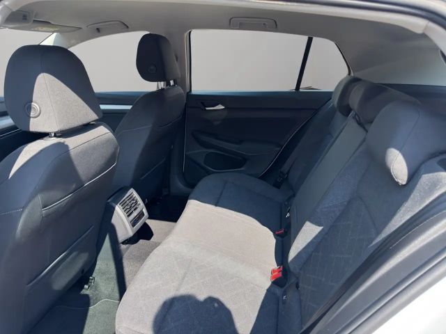 Volkswagen Golf DSG Life