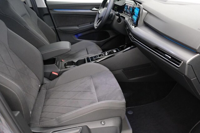 Volkswagen Golf DSG Golf VIII Style