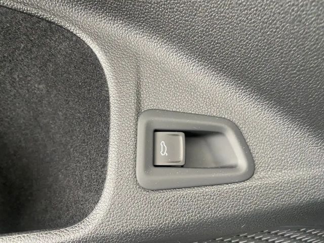 Volkswagen Golf Business DSG Variant