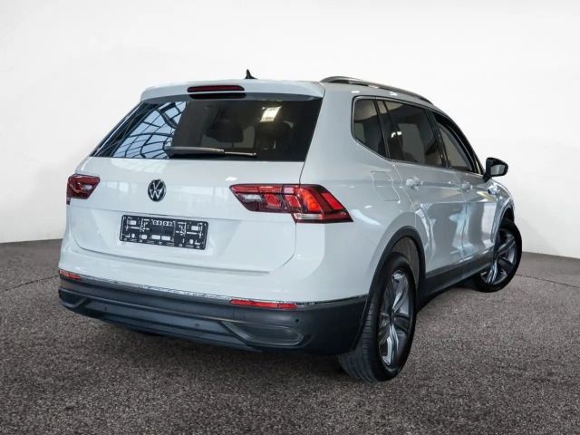 Volkswagen Tiguan 1.5 TSI Allspace Life
