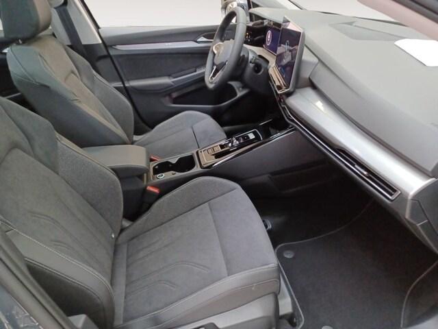 Volkswagen Golf 1.5 eTSI DSG Variant