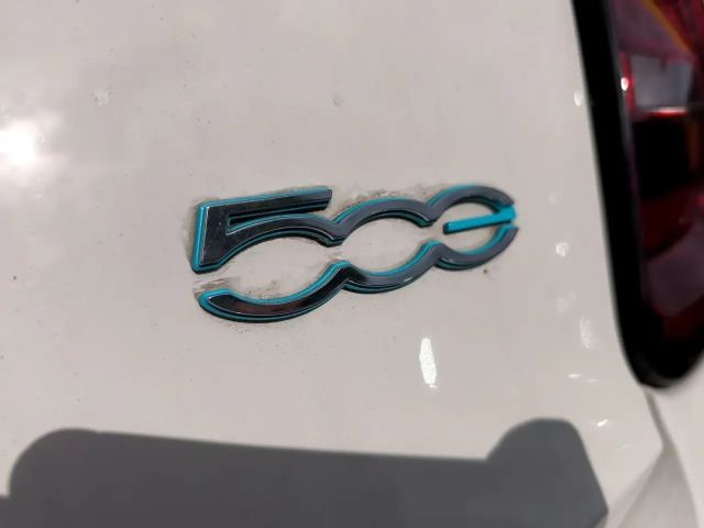 Fiat 500e *CarPlay*Android Auto*Klima*Radio*Allwetter