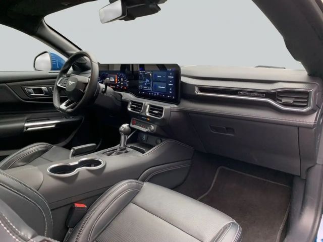 Ford Mustang Fastback GT 5.0 V8