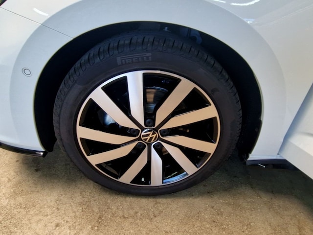 Volkswagen Touran DSG R-Line