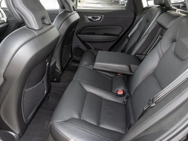 Volvo XC60 Dark Plus