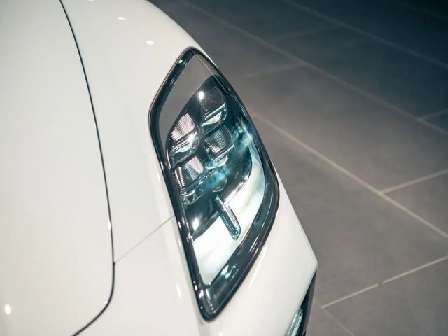 Porsche Panamera 4 E-Hybrid