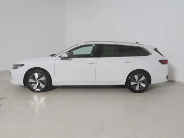 Volkswagen Passat 1.5 eTSI Business DSG