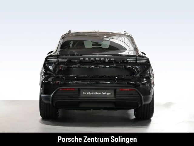 Porsche Macan 4