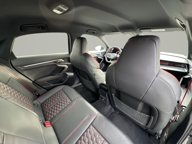 Audi RS3 Quattro S-Tronic Sedan