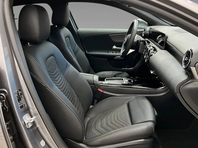 Mercedes-Benz A 220 4MATIC Progressive