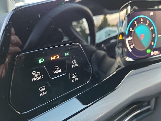 Volkswagen Golf DSG Golf VIII Sport Variant