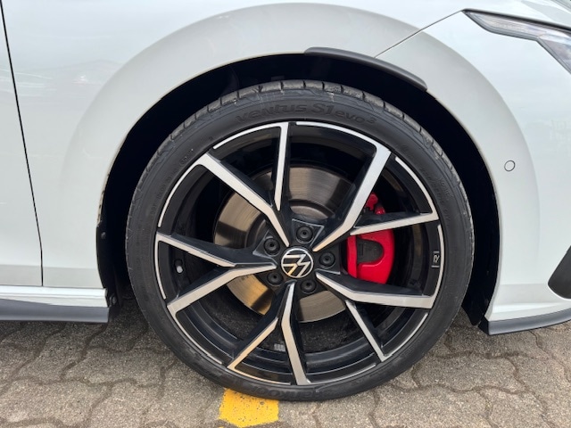 Volkswagen Golf 2.0 TSI