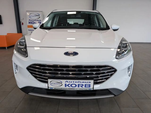 Ford Kuga AWD Hybrid Titanium