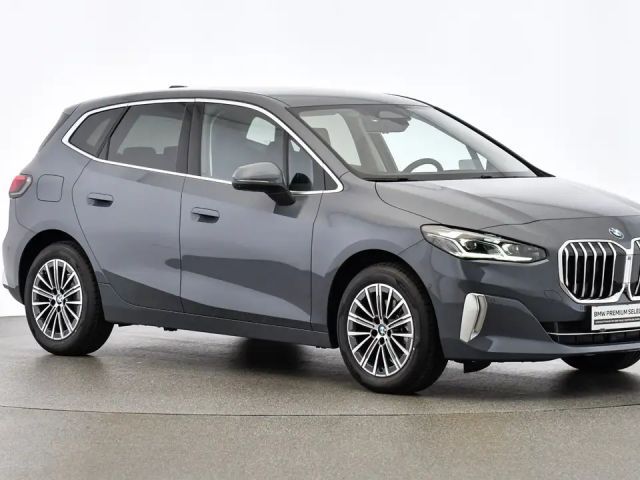 BMW 218 218d Active Tourer Luxury Line Sedan