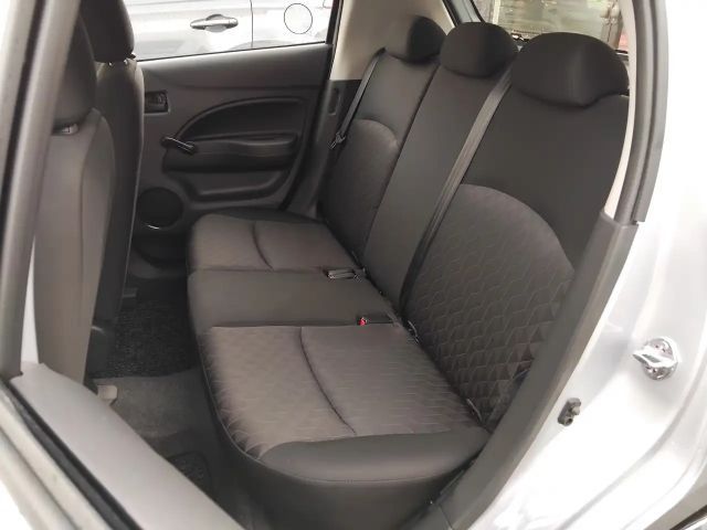 Mitsubishi Space Star Star