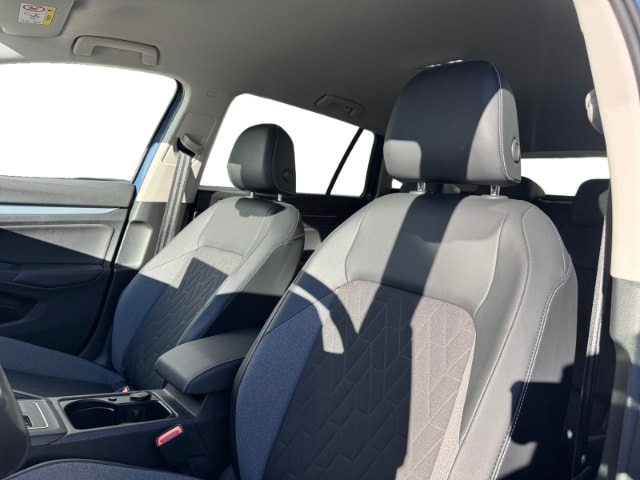 Volkswagen Golf 1.5 eTSI DSG Variant