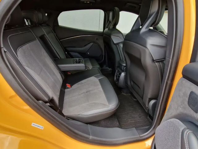 Ford Mustang Mach-E AWD GT