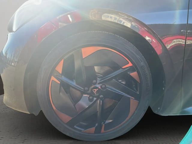 Cupra Born Schalensitze - 20 Zoll - Wärmepumpe