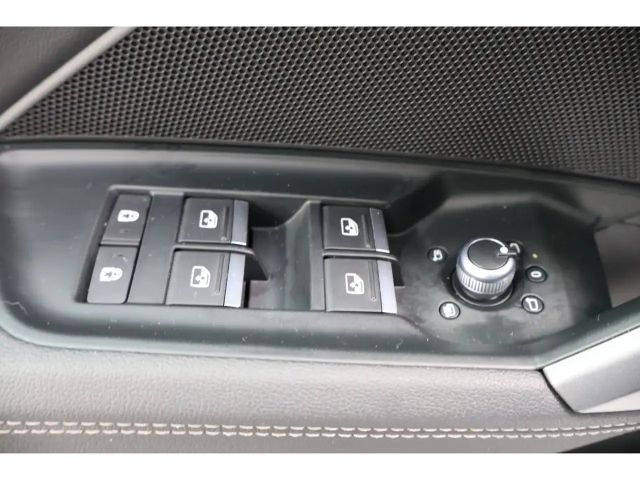 Audi A3 35 TFSI S-Line Sedan Sportback