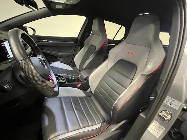 Volkswagen Golf 2.0 TSI DSG