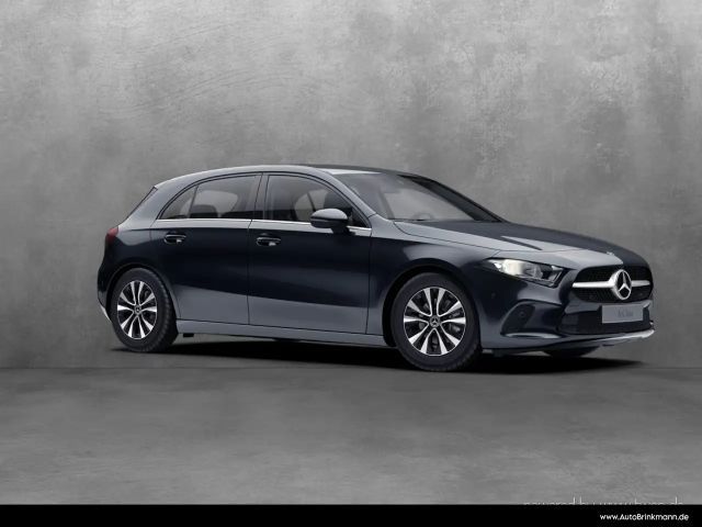 Mercedes-Benz A 180 A 180 Kompakt AHK/STANDHEIZUNG/MBUX/360°KAMERA