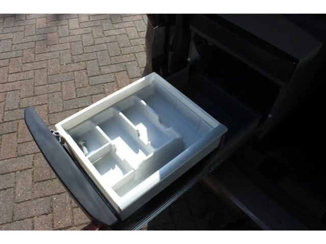 Volkswagen Caddy TDI AUTOMATIK, ACC, LED, NAVI, PDC, LM, AHK