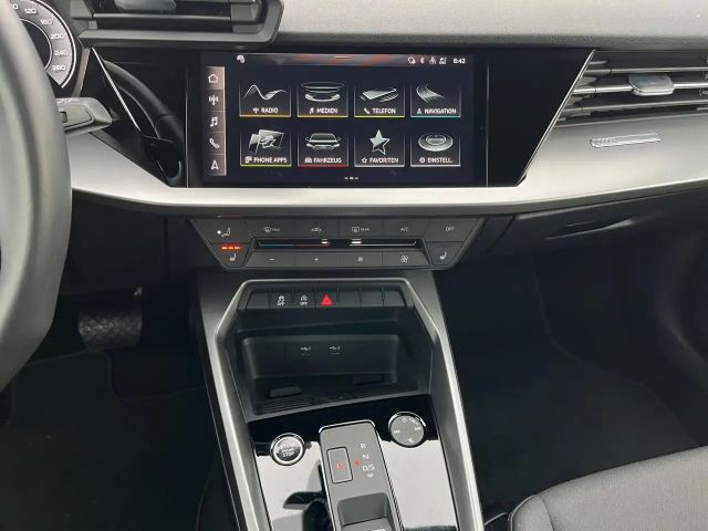 Audi A3 30 TFSI S-Tronic Sedan