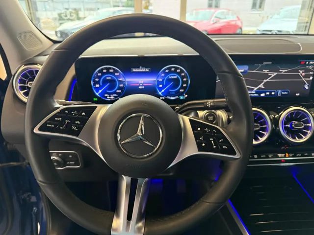 Mercedes-Benz EQB 300 4MATIC Progressive