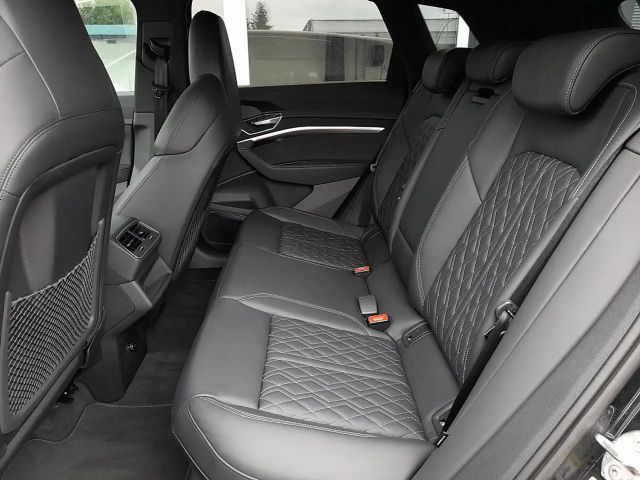 Audi e-tron Quattro S-Line
