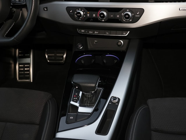 Audi A4 40 TDI Avant Quattro S-Line S-Tronic