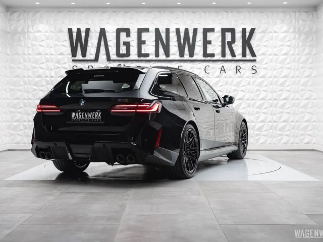 BMW M5 Touring PANORAMA AHK B&W COMFORT-PAKET ALLBLACK