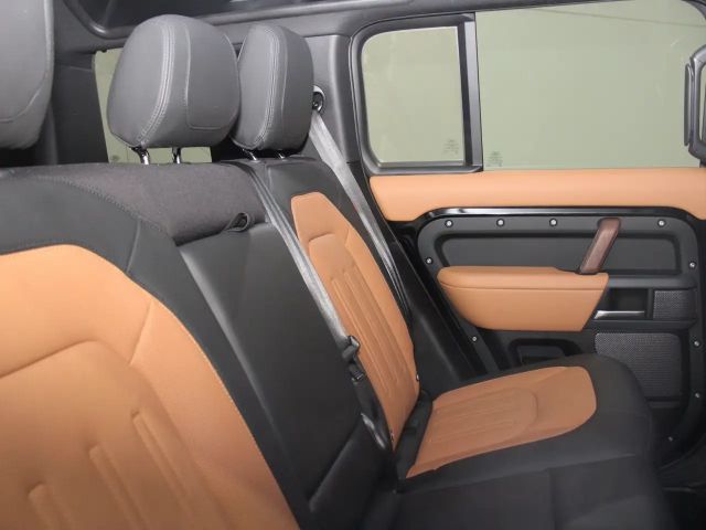 Land Rover Defender 110 Black Pack D300